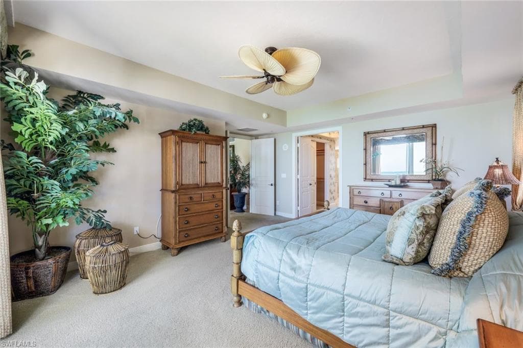 700 La Peninsula Blvd 401, Naples, FL 34113-21