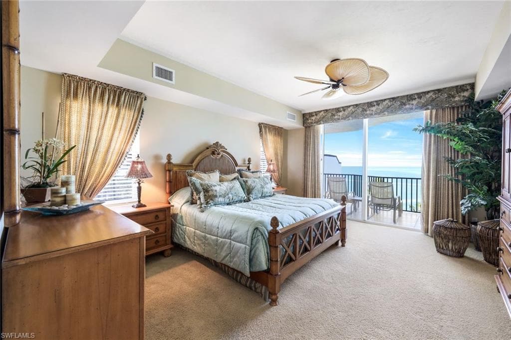 700 La Peninsula Blvd 401, Naples, FL 34113-22