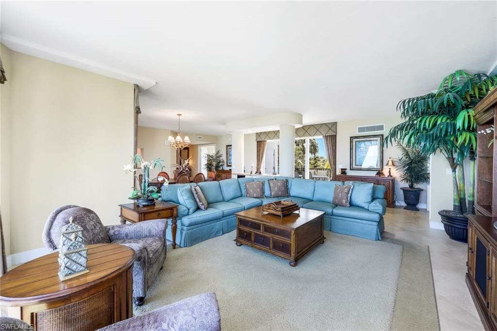 700 La Peninsula Blvd 401, Naples, FL 34113-8