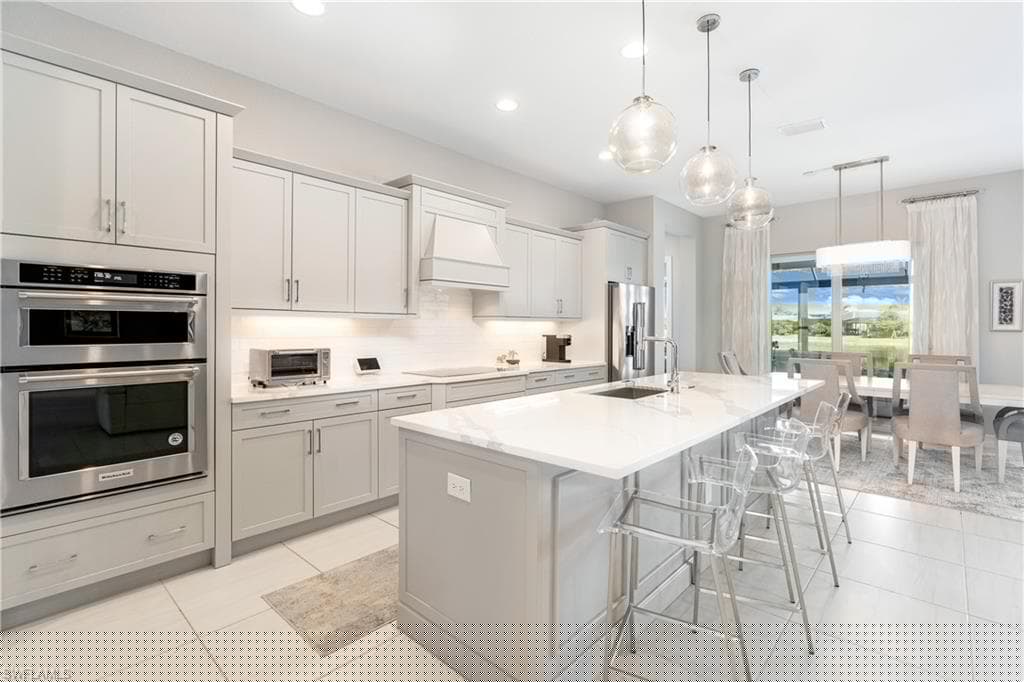 14464 Neptune Ave, Naples, FL 34114-10