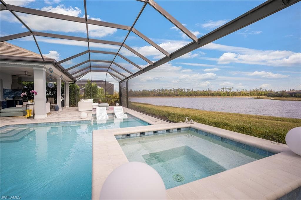 14464 Neptune Ave, Naples, FL 34114-17