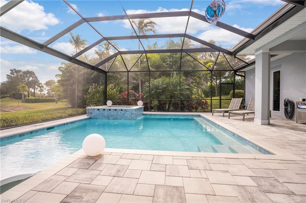 14464 Neptune Ave, Naples, FL 34114-18