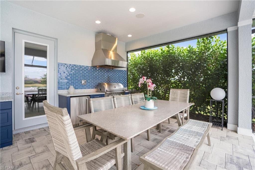 14464 Neptune Ave, Naples, FL 34114-27