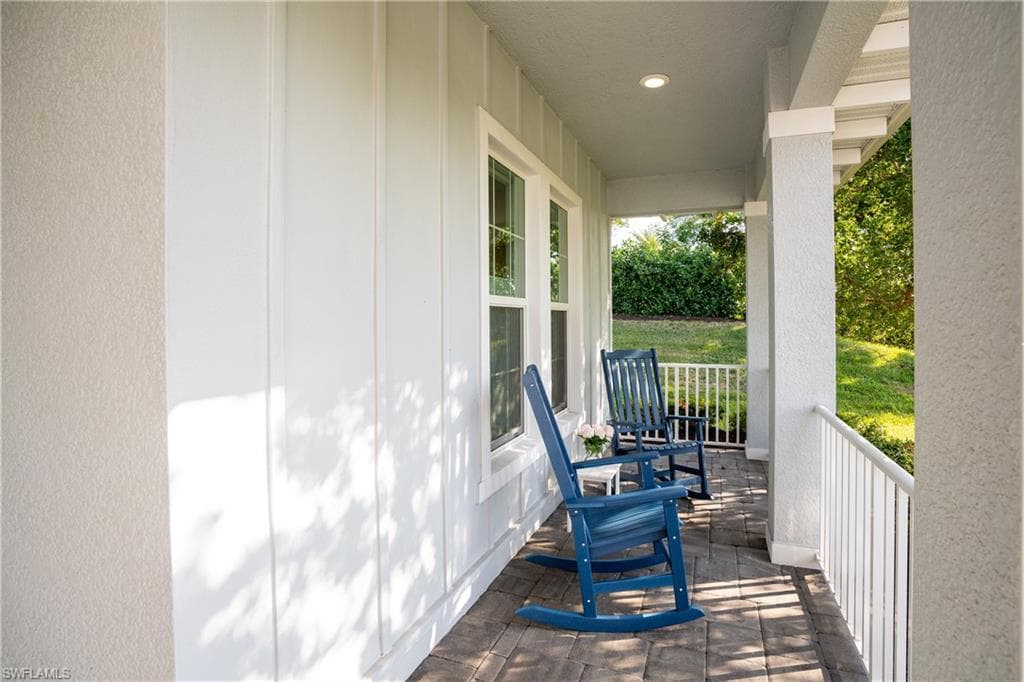 14464 Neptune Ave, Naples, FL 34114-46