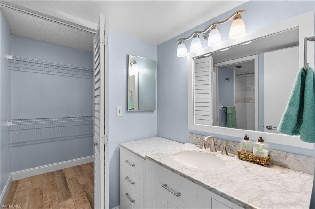 200 Stevens Landing Dr B305, Marco Island, FL 34145-9