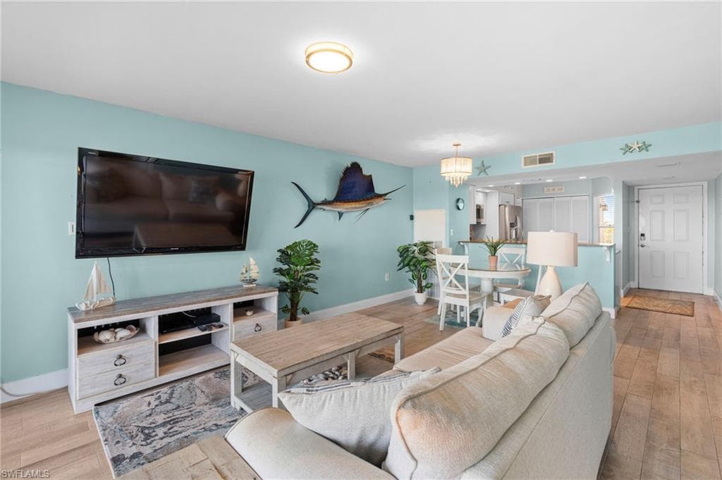 200 Stevens Landing Dr B305, Marco Island, FL 34145-10