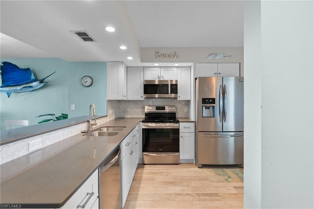 200 Stevens Landing Dr B305, Marco Island, FL 34145-16