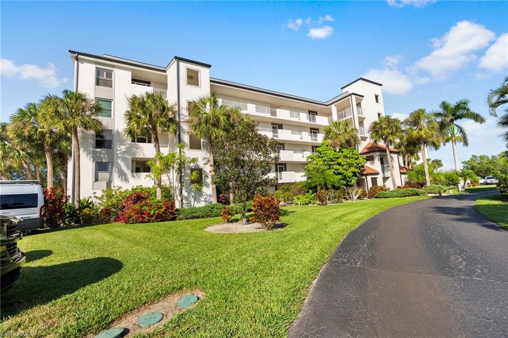 200 Stevens Landing Dr B305, Marco Island, FL 34145-20