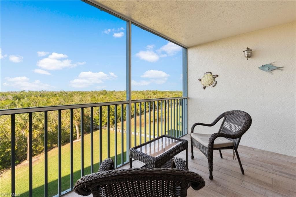 200 Stevens Landing Dr B305, Marco Island, FL 34145-24