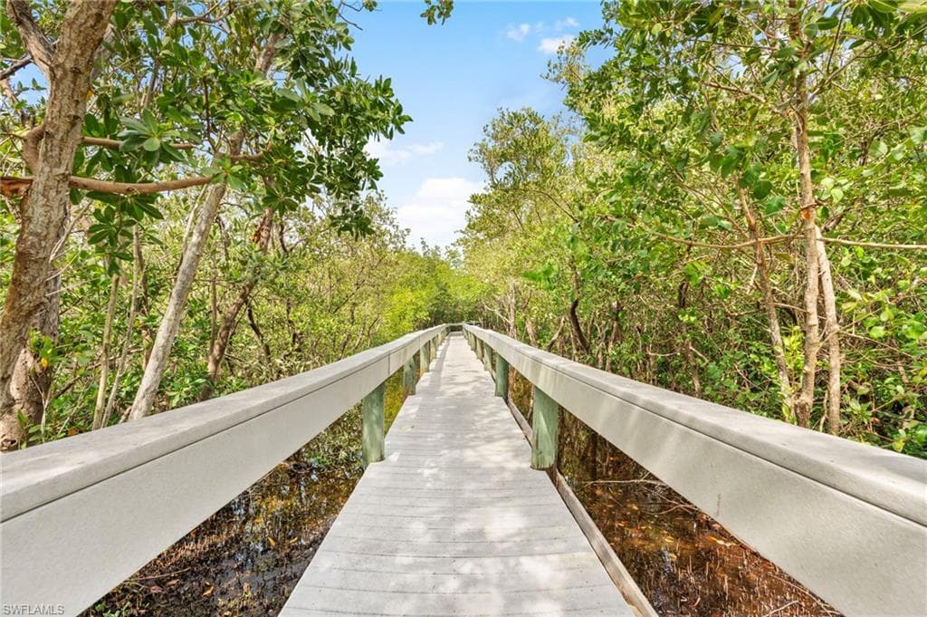 200 Stevens Landing Dr B305, Marco Island, FL 34145-25