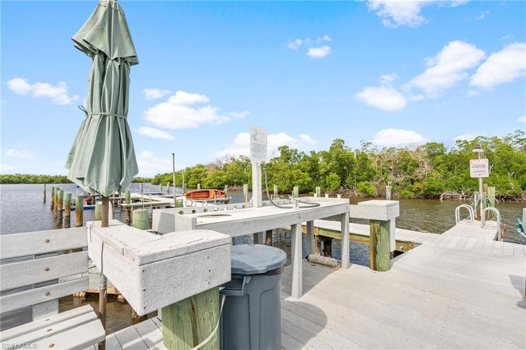 200 Stevens Landing Dr B305, Marco Island, FL 34145-27
