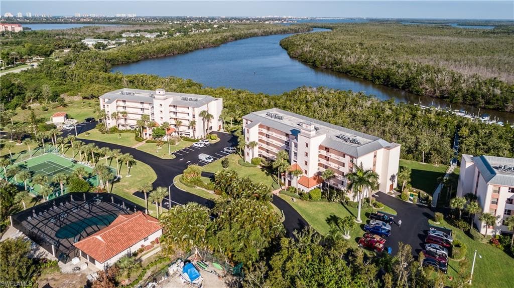 200 Stevens Landing Dr B305, Marco Island, FL 34145-28