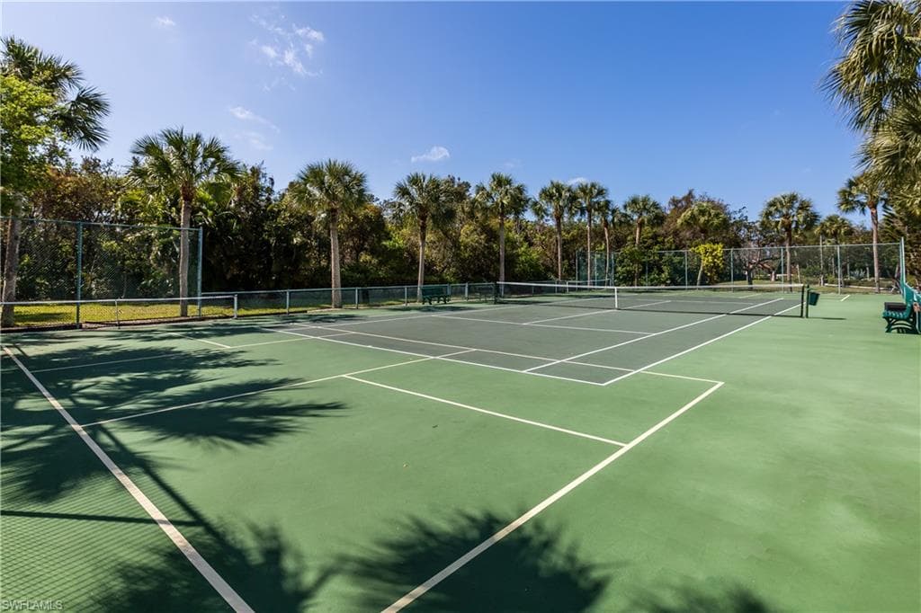 200 Stevens Landing Dr B305, Marco Island, FL 34145-33