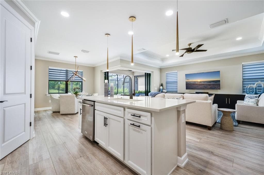 6754 Pennyroyal Dr, Naples, FL 34114-18