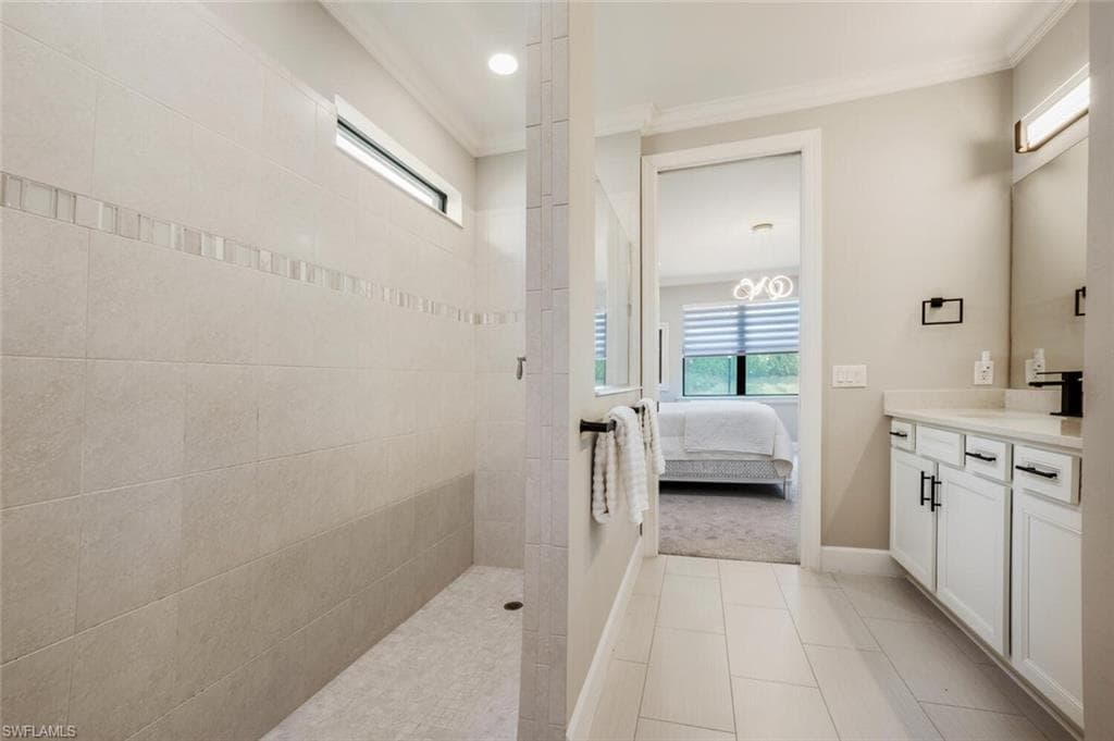6754 Pennyroyal Dr, Naples, FL 34114-24