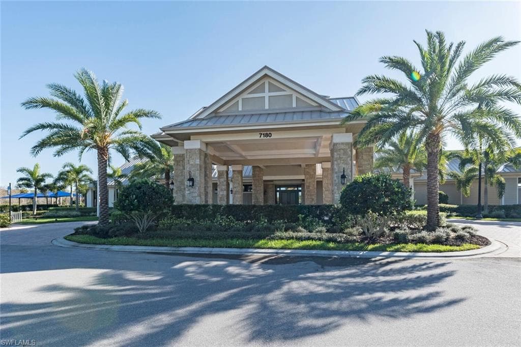 6754 Pennyroyal Dr, Naples, FL 34114-39
