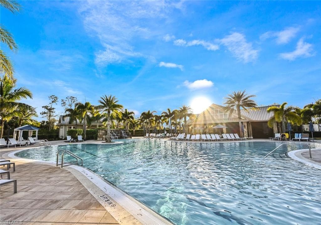 6754 Pennyroyal Dr, Naples, FL 34114-42