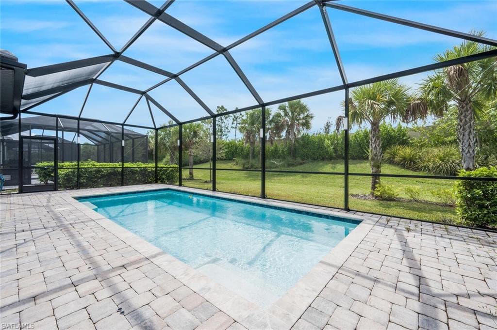 6754 Pennyroyal Dr, Naples, FL 34114-3