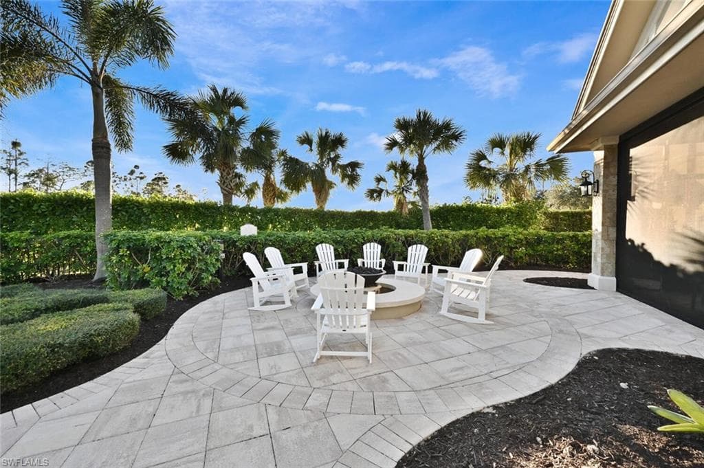 6754 Pennyroyal Dr, Naples, FL 34114-48