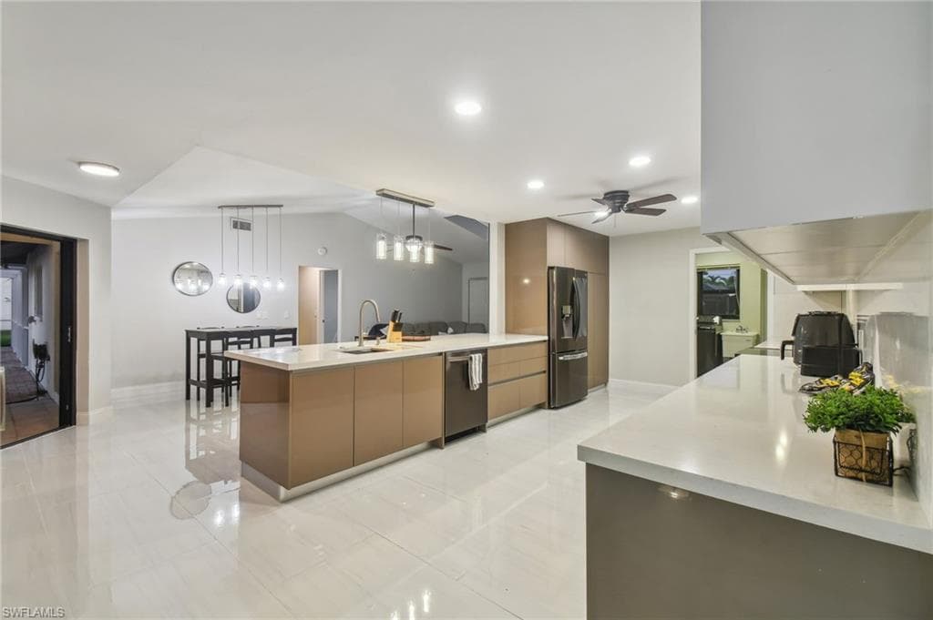 1101 51st Ter, Cape Coral, FL 33914-14