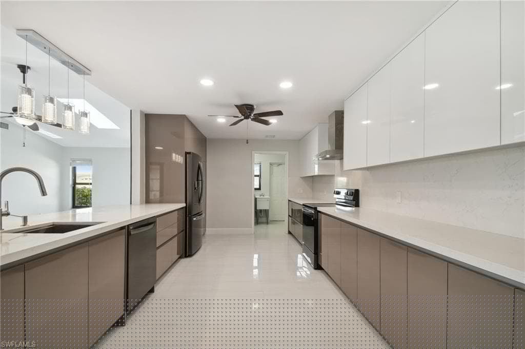 1101 51st Ter, Cape Coral, FL 33914-20