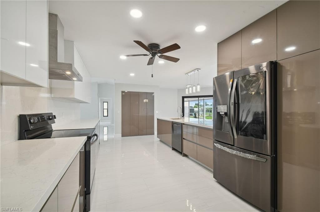 1101 51st Ter, Cape Coral, FL 33914-24
