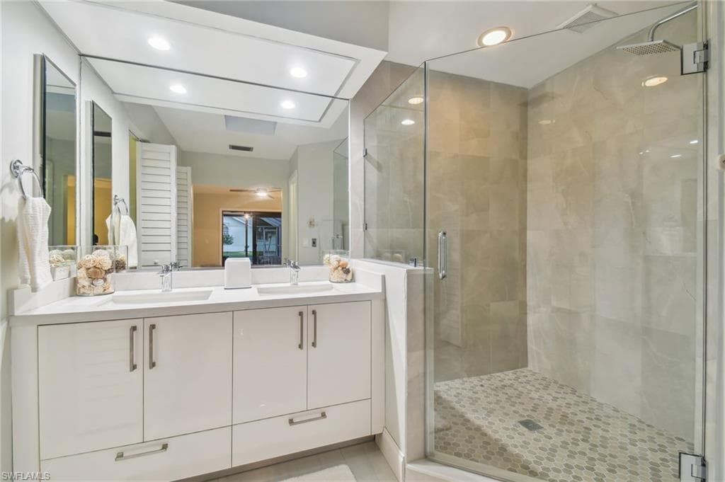 1101 51st Ter, Cape Coral, FL 33914-29