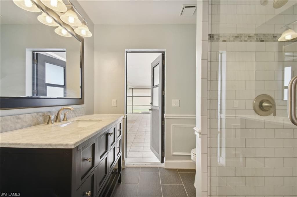 1101 51st Ter, Cape Coral, FL 33914-43