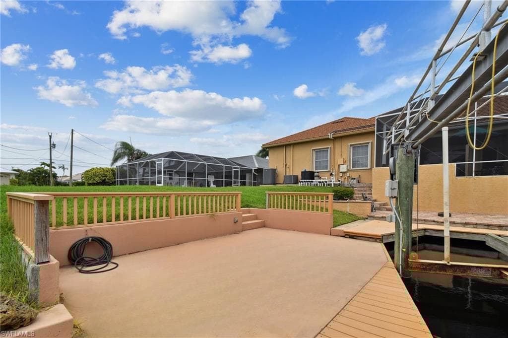 1101 51st Ter, Cape Coral, FL 33914-46