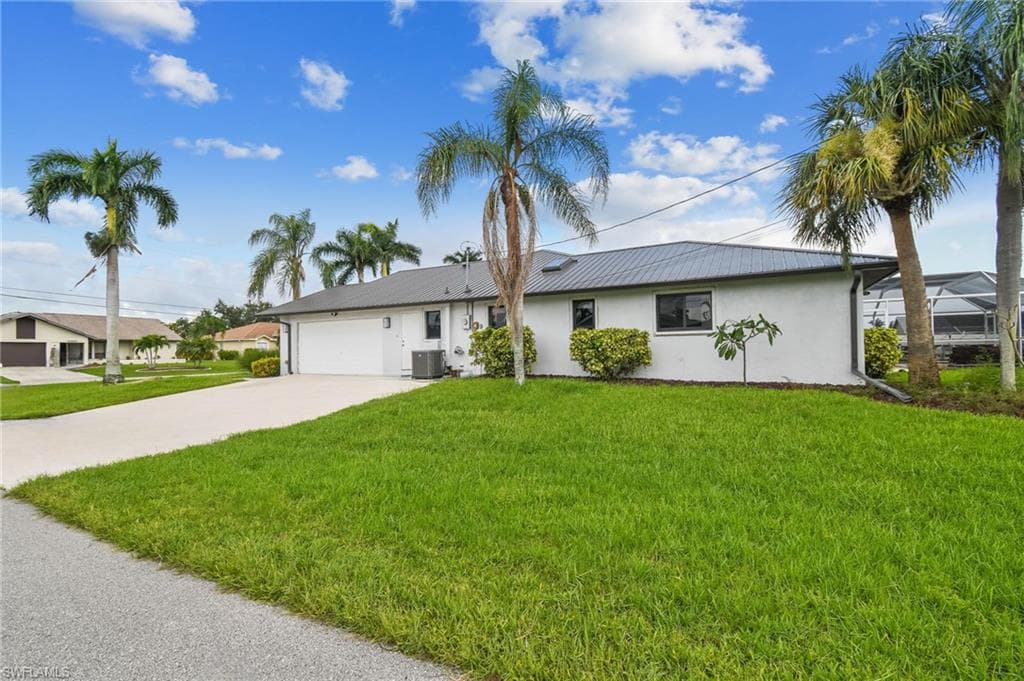 1101 51st Ter, Cape Coral, FL 33914-48