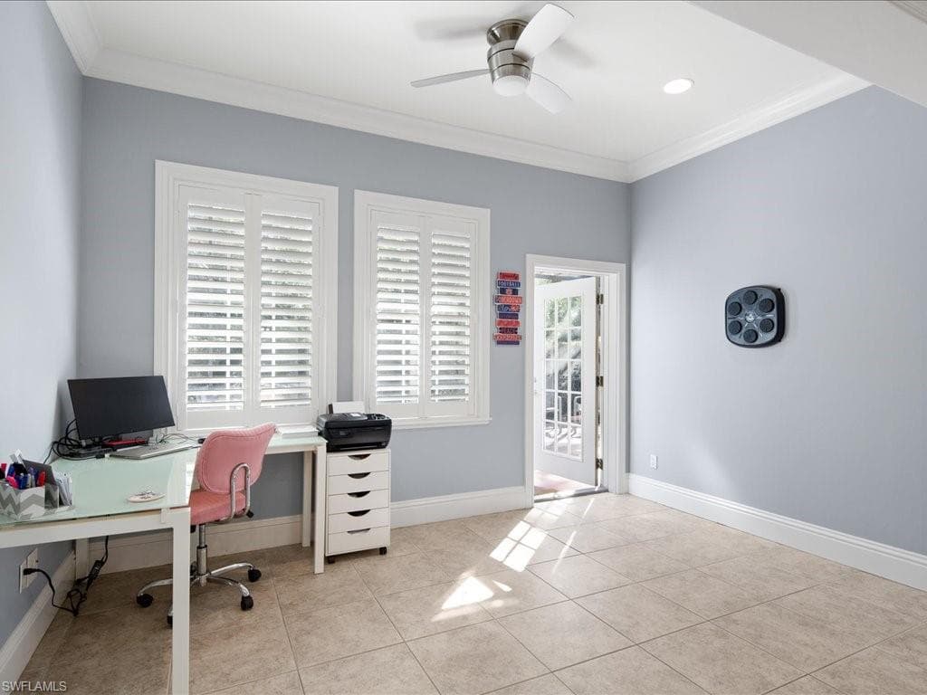 6743 Old Banyan Way, Naples, FL 34109-25