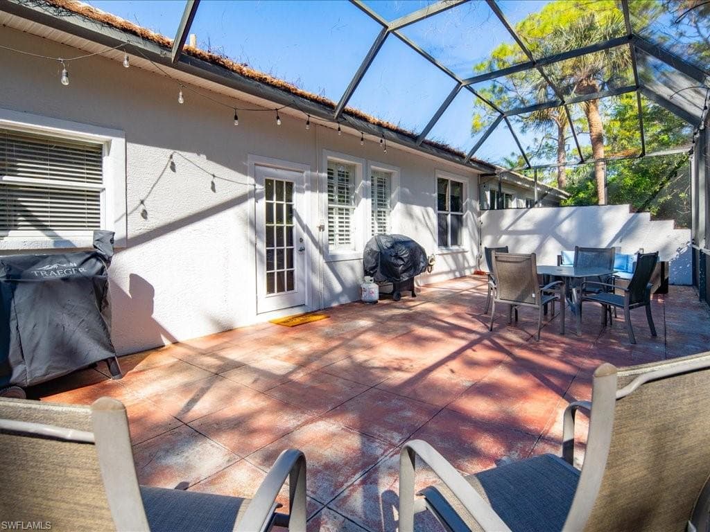6743 Old Banyan Way, Naples, FL 34109-28