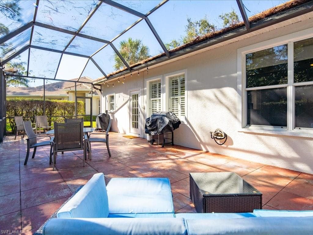 6743 Old Banyan Way, Naples, FL 34109-29