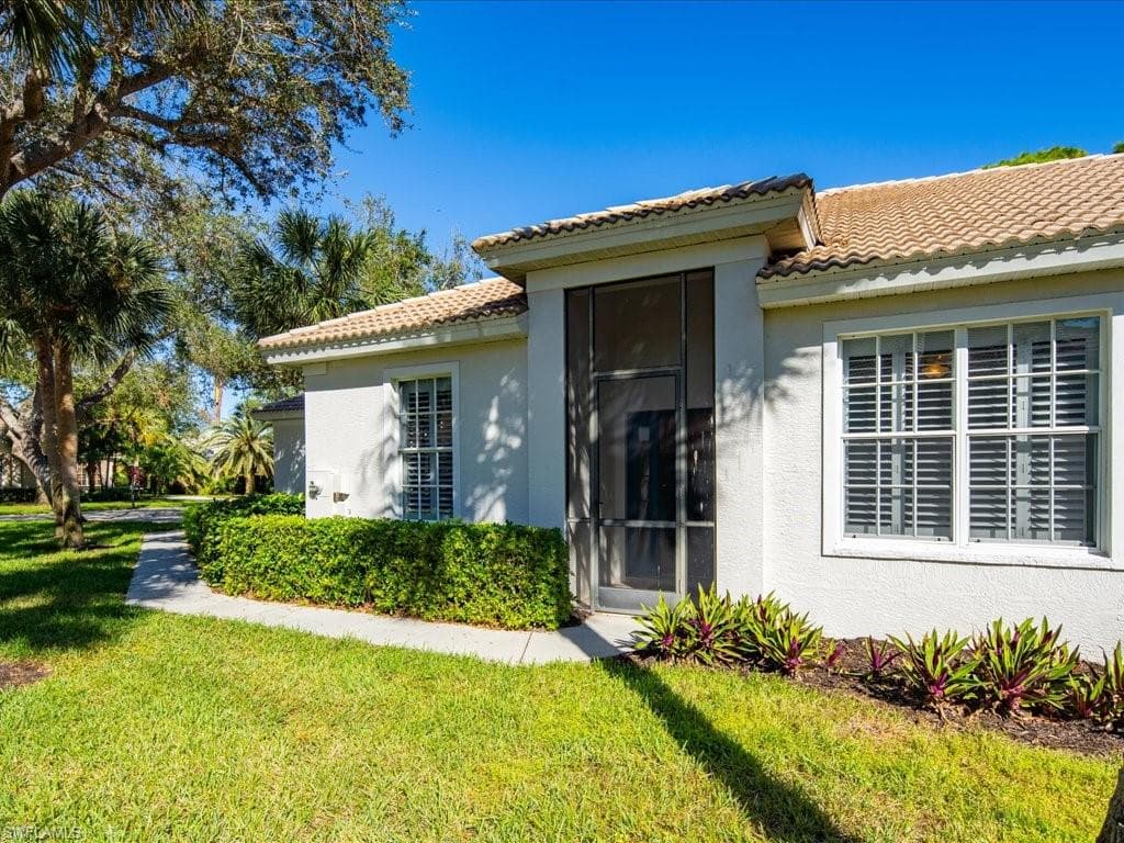 6743 Old Banyan Way, Naples, FL 34109-32