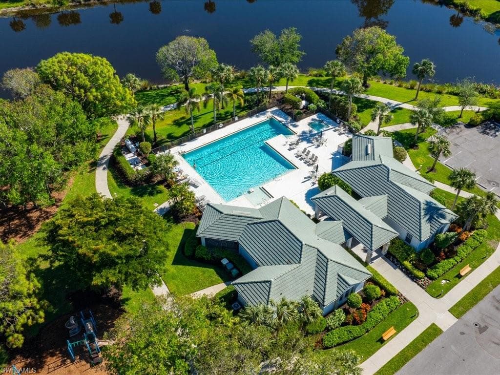 6743 Old Banyan Way, Naples, FL 34109-38