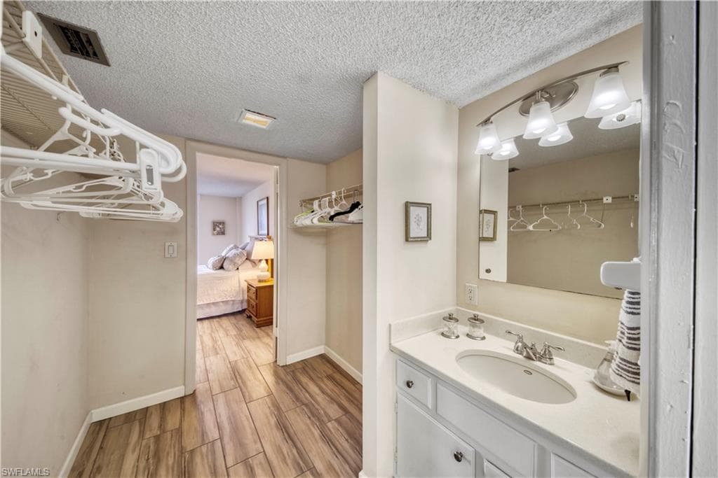 3 Bluebill Ave 808, Naples, FL 34108-23