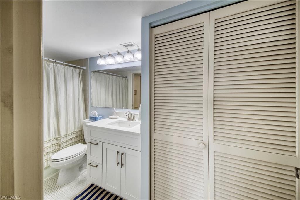 3 Bluebill Ave 808, Naples, FL 34108-25