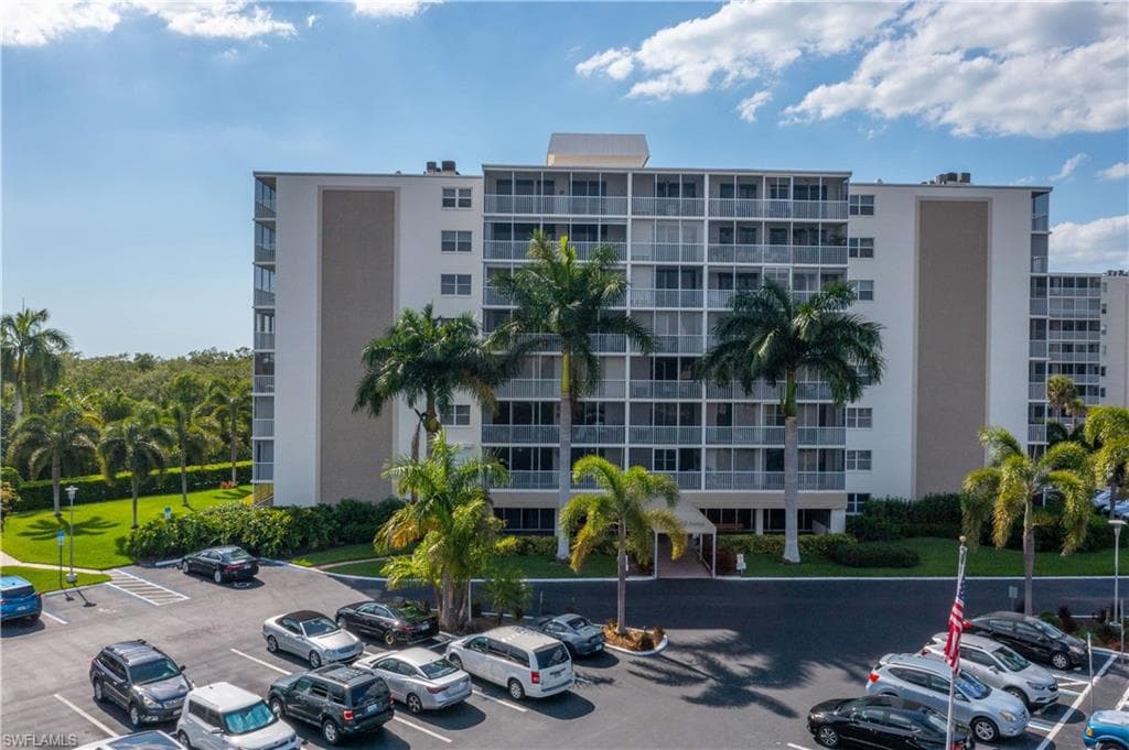 3 Bluebill Ave 808, Naples, FL 34108-5
