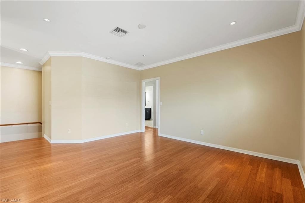 15320 Summit Place Cir, Naples, FL 34119-18