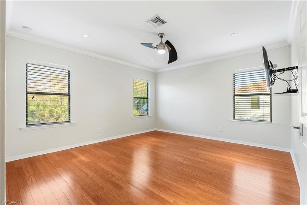 15320 Summit Place Cir, Naples, FL 34119-21