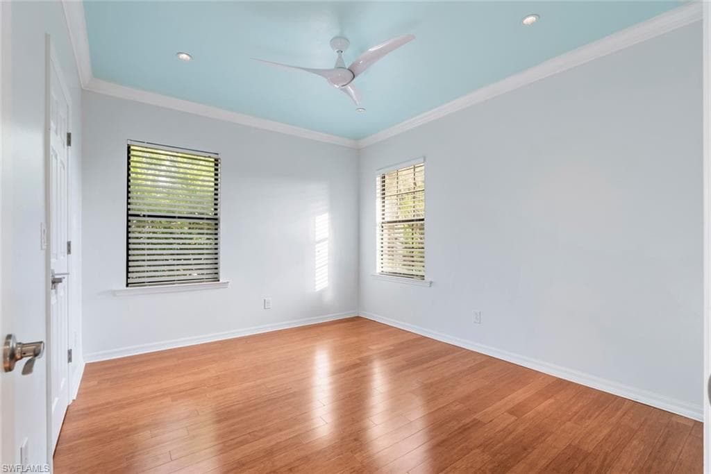 15320 Summit Place Cir, Naples, FL 34119-29
