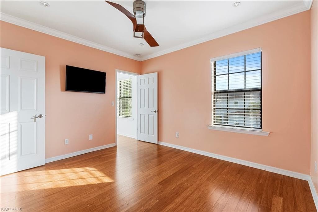 15320 Summit Place Cir, Naples, FL 34119-32