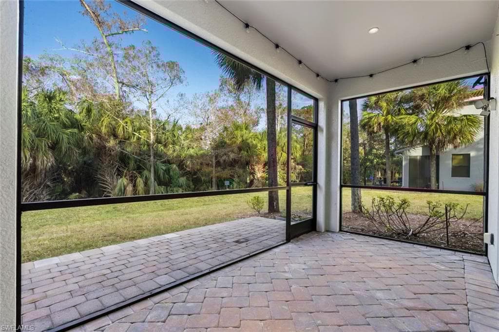 15320 Summit Place Cir, Naples, FL 34119-35