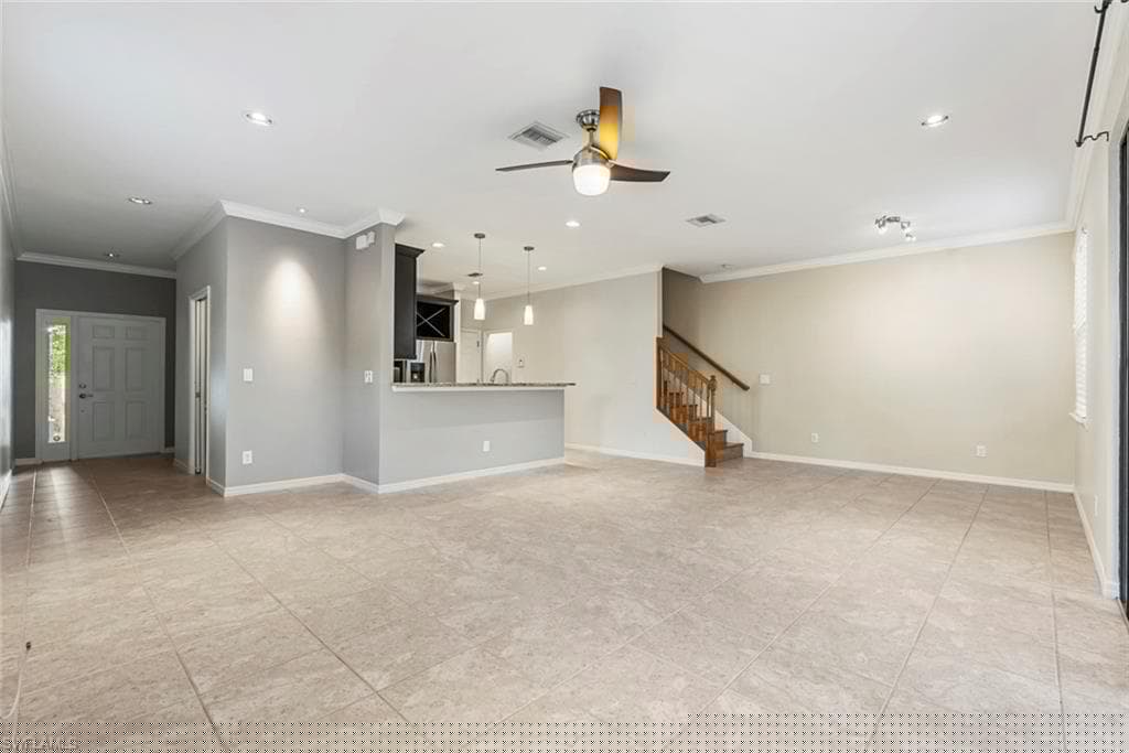 15320 Summit Place Cir, Naples, FL 34119-5