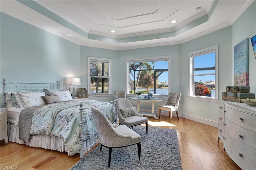5046 Martinique Dr, Naples, FL 34113-21