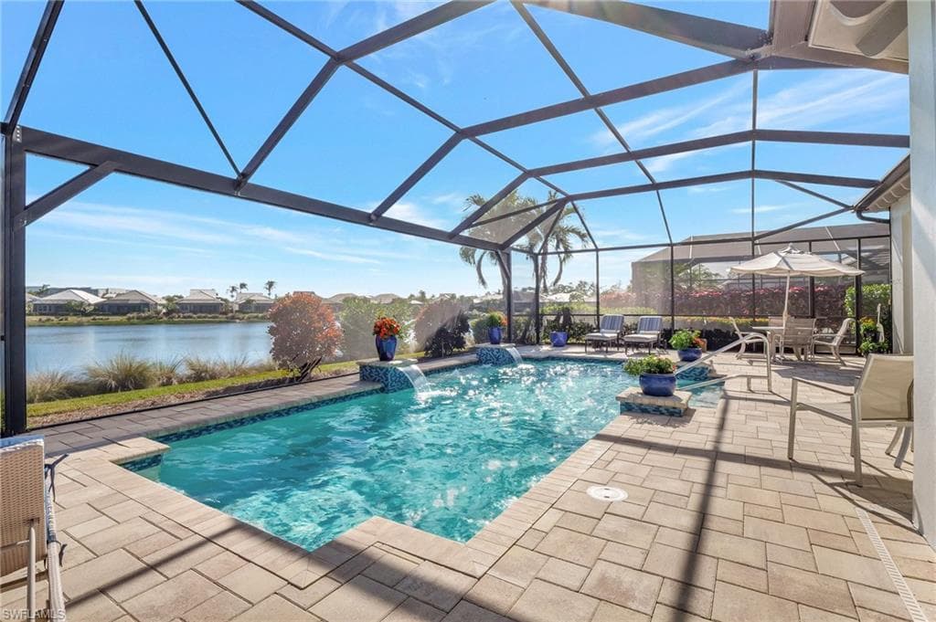 5046 Martinique Dr, Naples, FL 34113-44