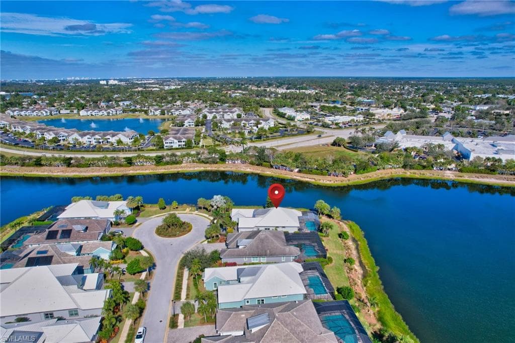 5046 Martinique Dr, Naples, FL 34113-48