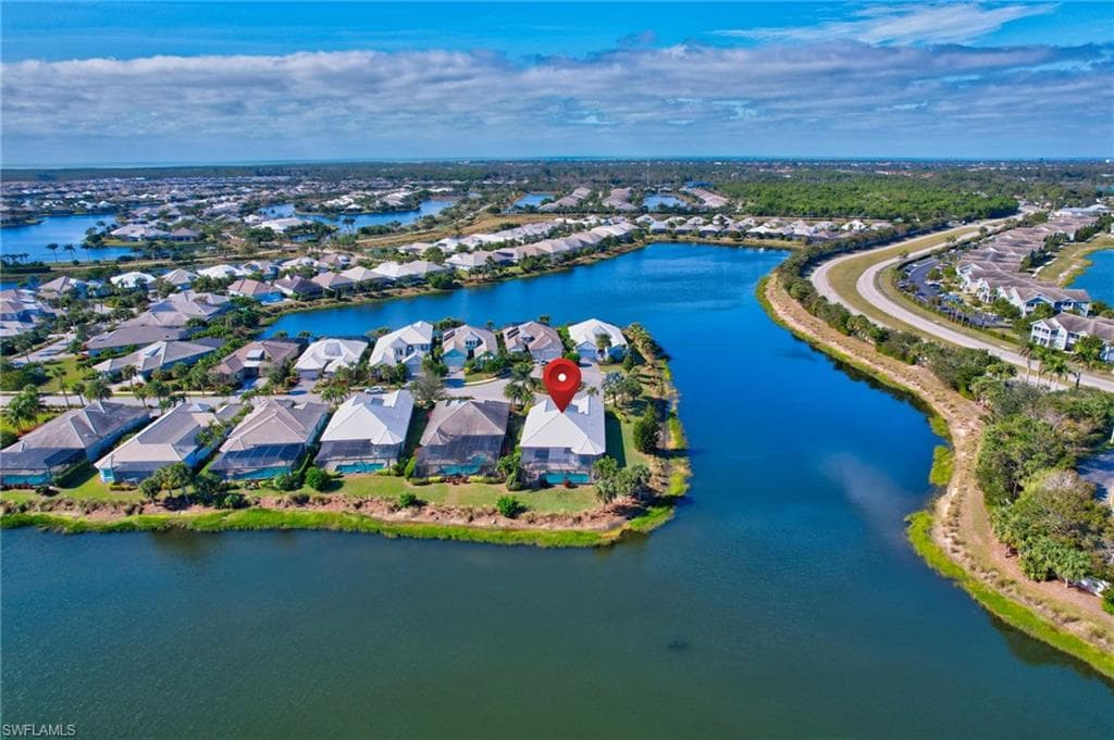 5046 Martinique Dr, Naples, FL 34113-50