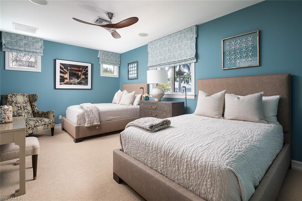 426 13th Ave S, Naples, FL 34102-17