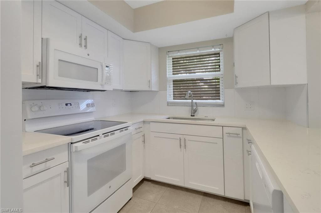 265 Lanchester Ct 39, Naples, FL 34112-9
